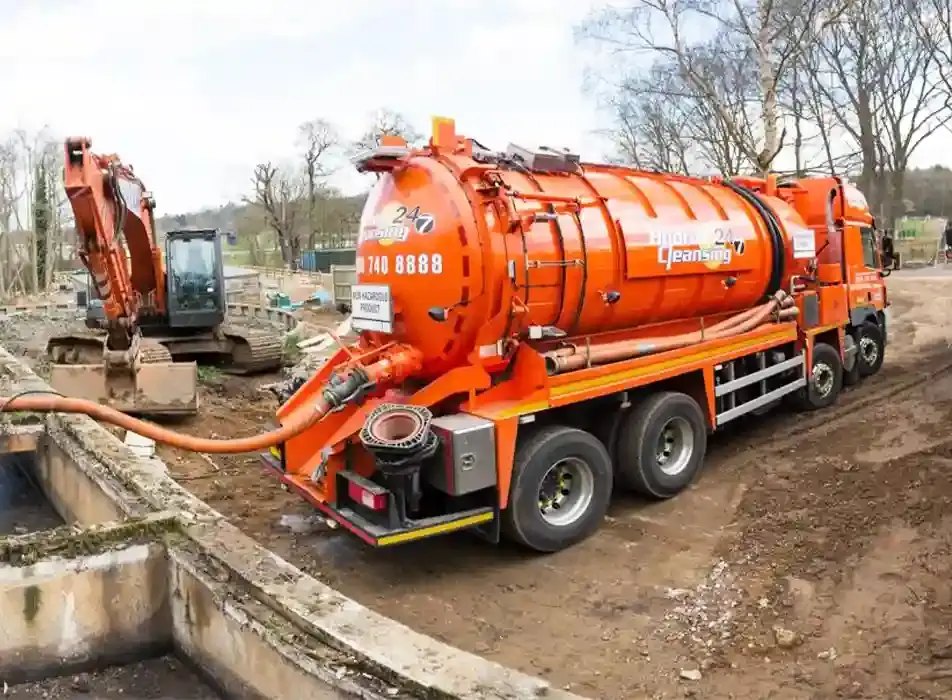Refurbished commercial tanker bodywork